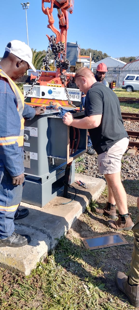 Kiosk lift · Metrorail